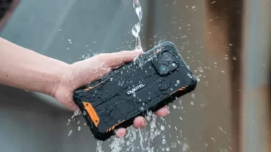 This rugged phone comes with military grade certification, will work perfectly in extreme heat and freezing cold!